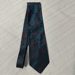 Audrey Buchner Hand Tailored necktie, 100% silk, teal/rust floral, subtle